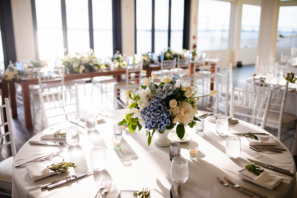Reception room at the Island house in Belle Mer with hydrangeas 